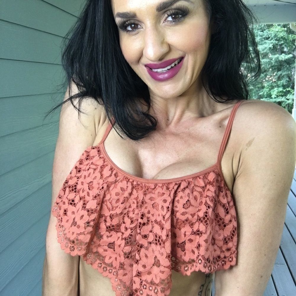 NWT Victoria’s Secret lace Rust bralette - Picture 2 of 5